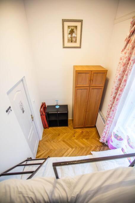 בודפשט Keleti Apartment City Center Big Flat Bedroom Private Use מראה חיצוני תמונה