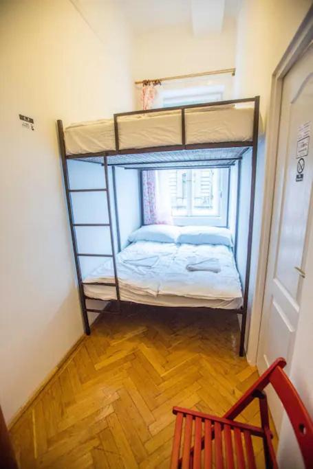 בודפשט Keleti Apartment City Center Big Flat Bedroom Private Use מראה חיצוני תמונה
