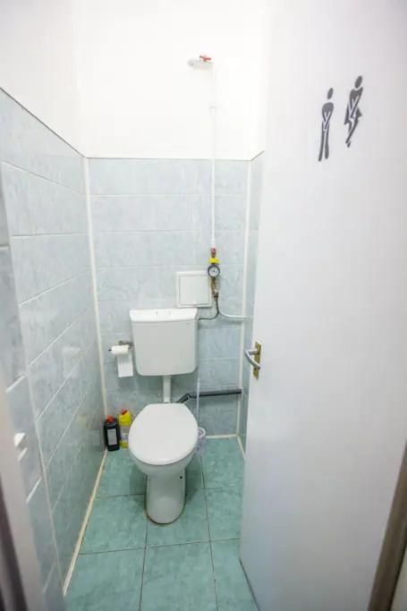 בודפשט Keleti Apartment City Center Big Flat Bedroom Private Use מראה חיצוני תמונה