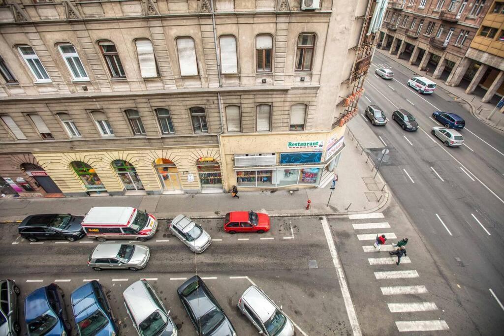 בודפשט Keleti Apartment City Center Big Flat Bedroom Private Use מראה חיצוני תמונה