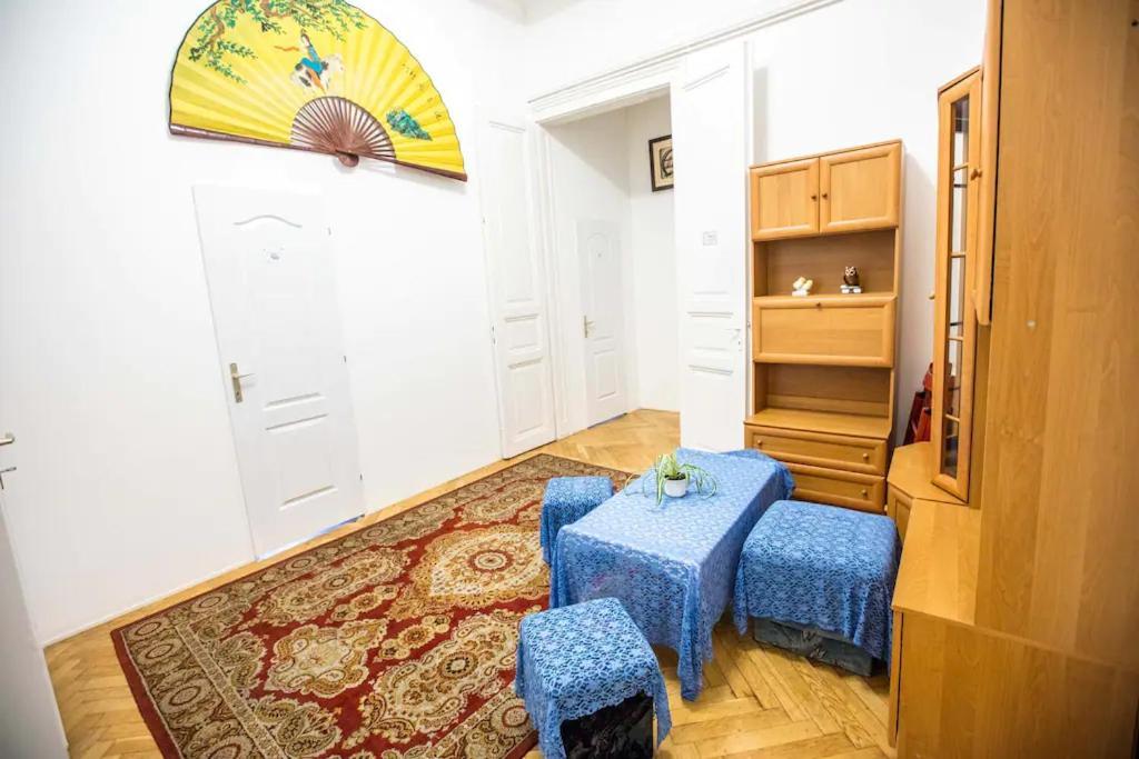 בודפשט Keleti Apartment City Center Big Flat Bedroom Private Use מראה חיצוני תמונה