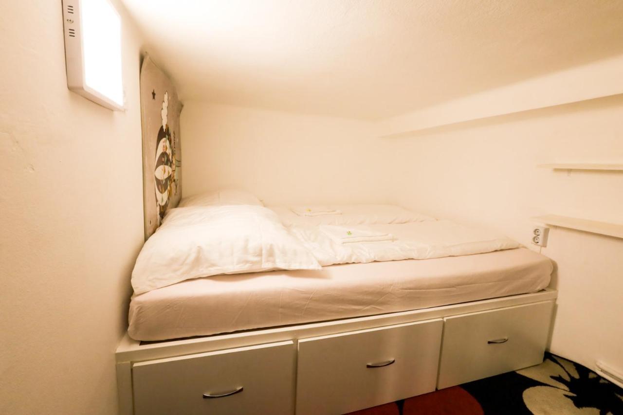 בודפשט Keleti Apartment City Center Big Flat Bedroom Private Use מראה חיצוני תמונה