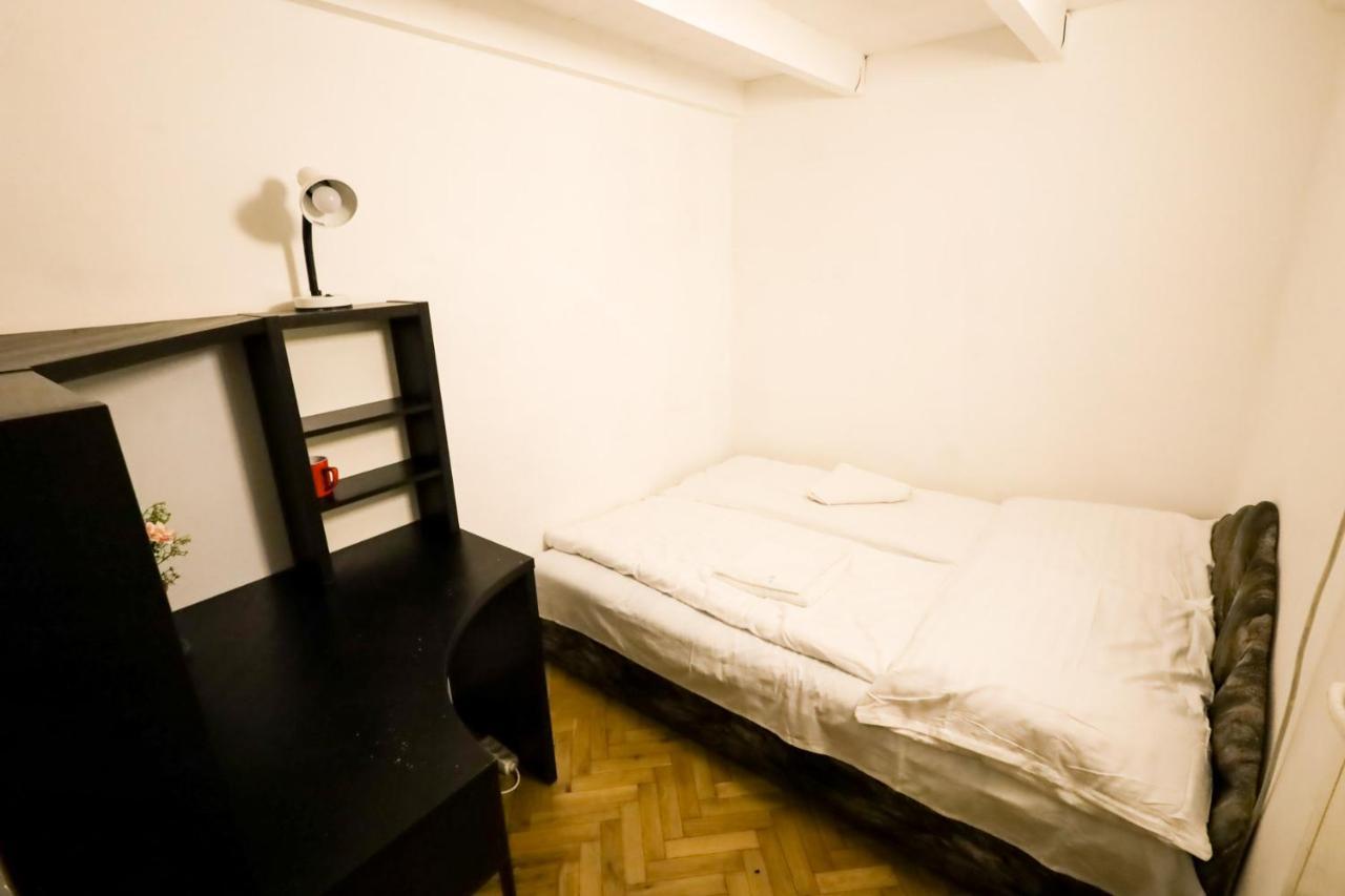בודפשט Keleti Apartment City Center Big Flat Bedroom Private Use מראה חיצוני תמונה